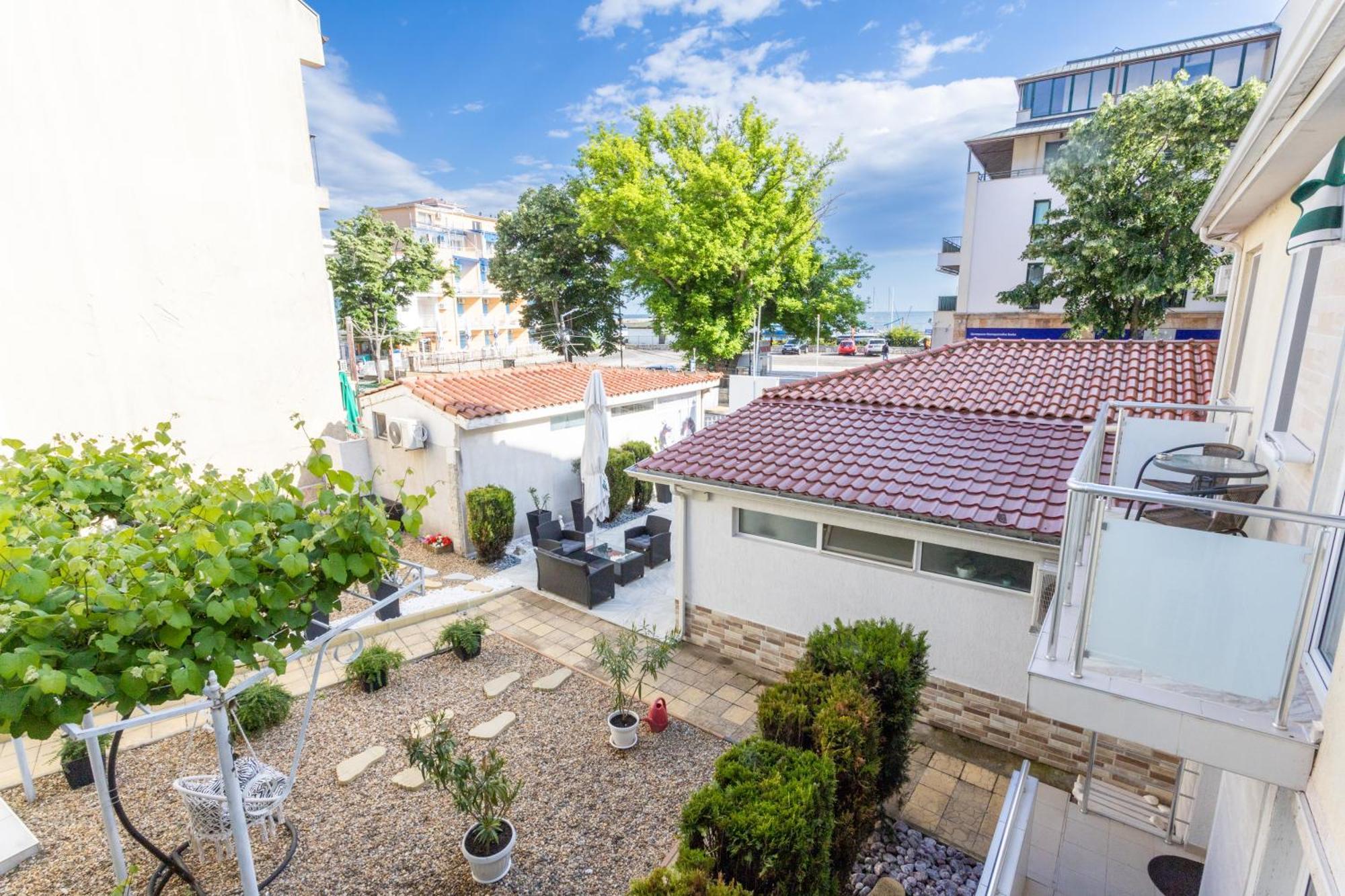 Guest House Desi - Къща За Гости Деси Balchik Eksteriør billede